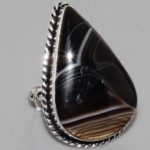 Серебряное кольцо с ониксом